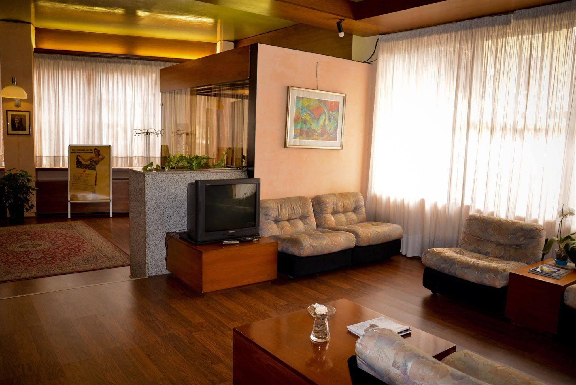 Hotel Salieri Legnago Exterior photo