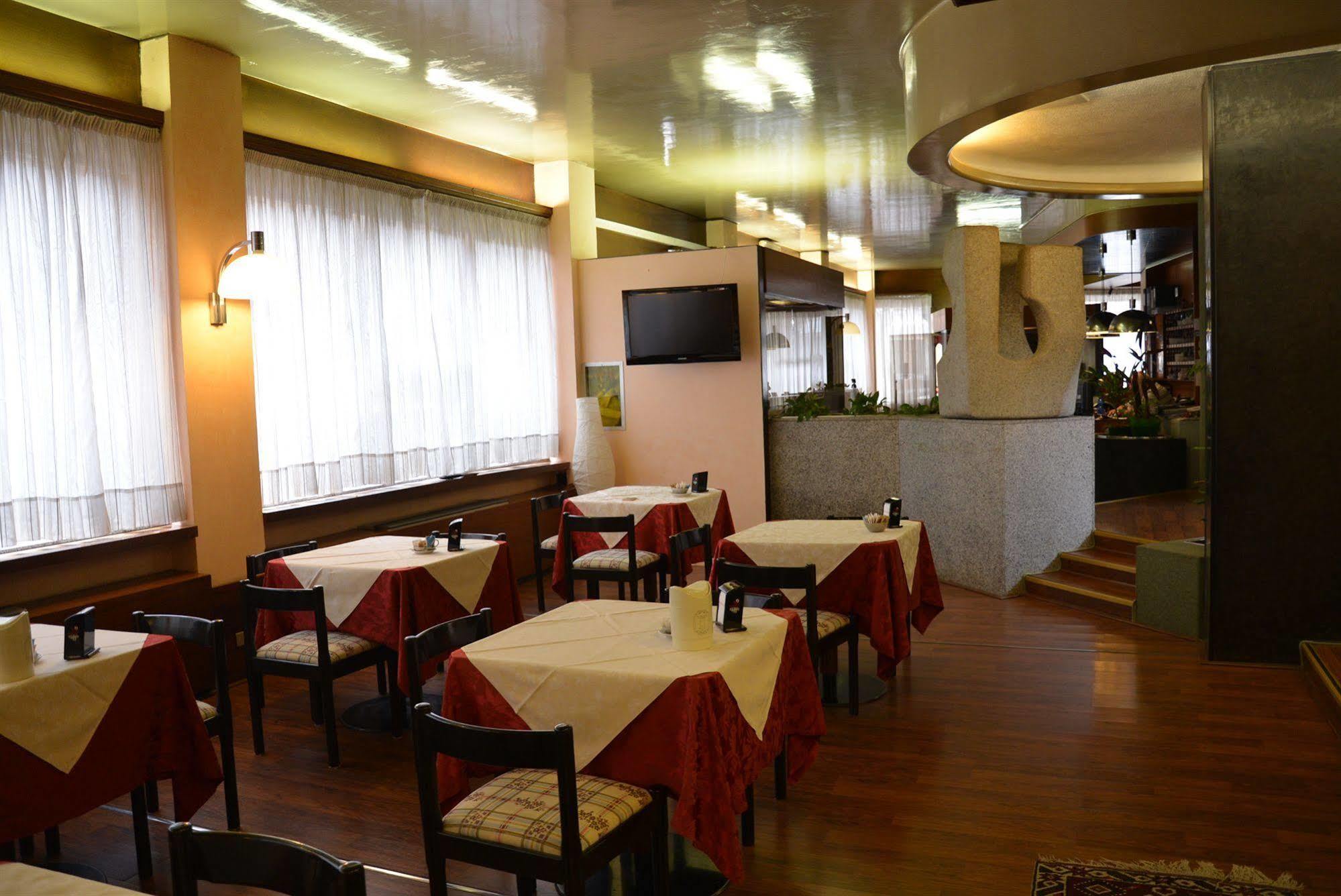 Hotel Salieri Legnago Exterior photo