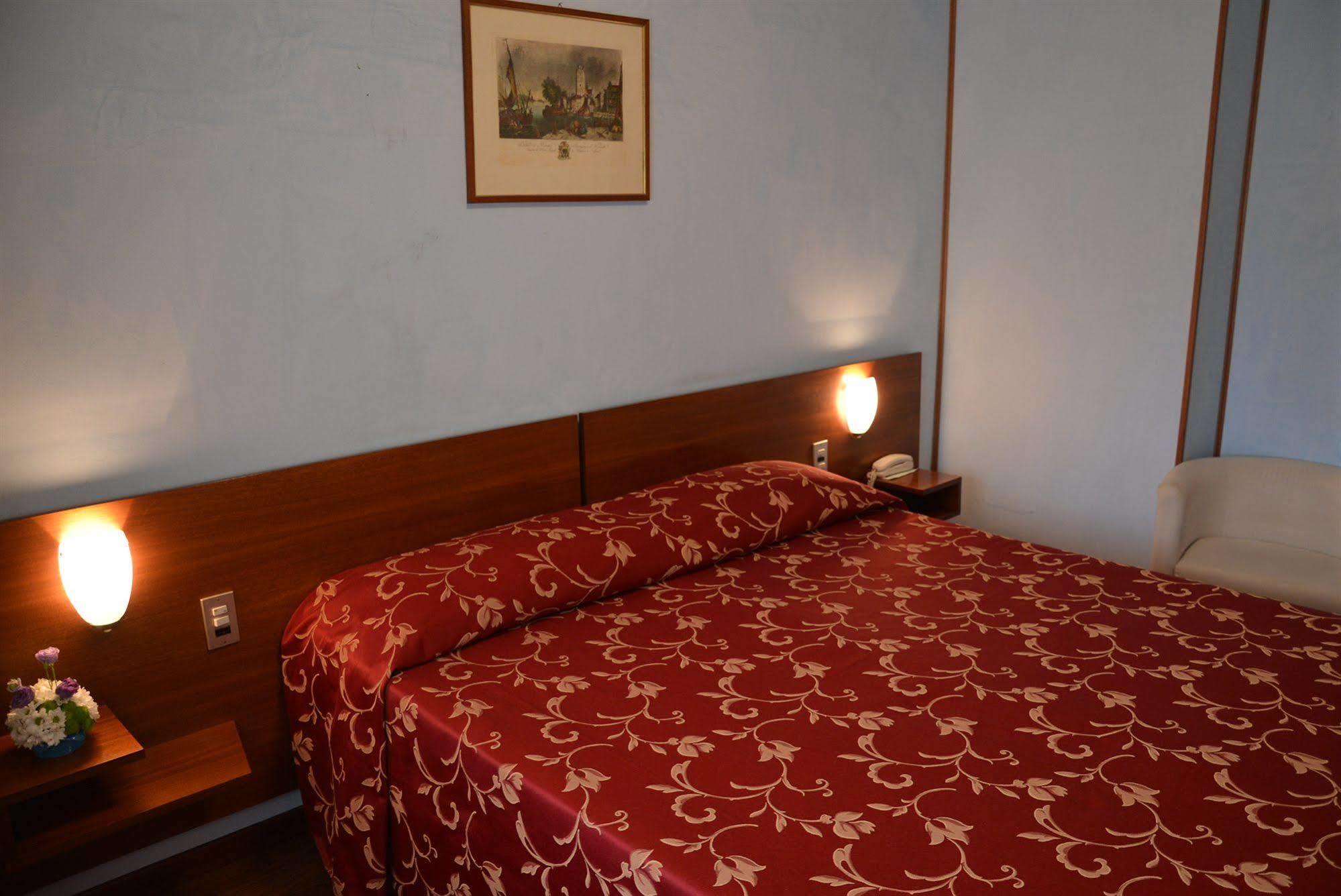 Hotel Salieri Legnago Exterior photo